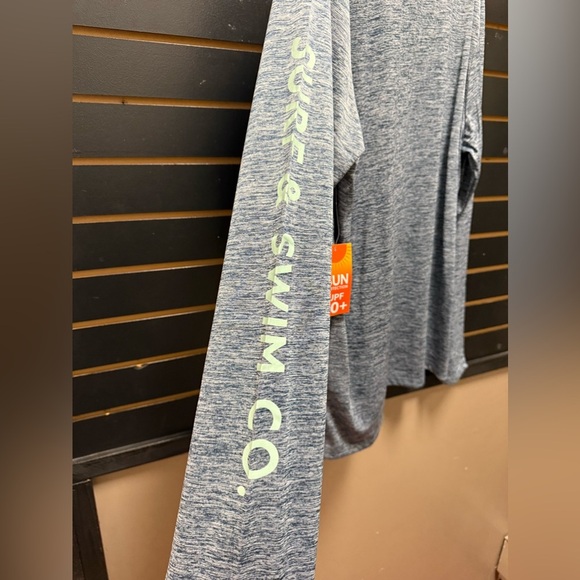 NWT Surf & swim Company Long Sleeve Polyester Swim Tee Size XXL - Picture 4 of 4